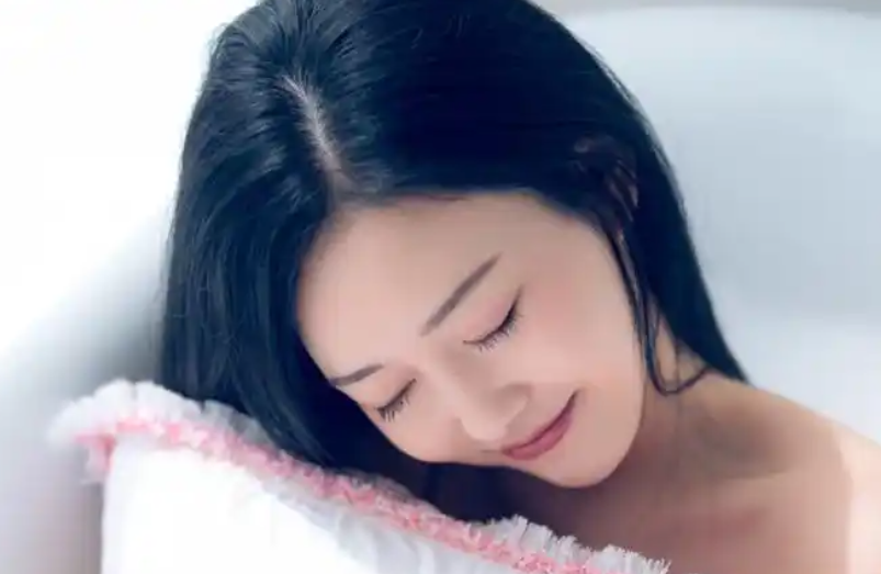 AI审核与未成年陷阱：包养网站盯上大学生，性犯罪隐忧浮现